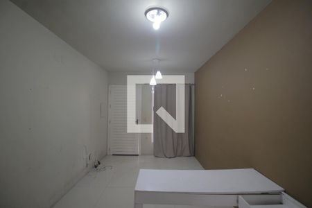 Sala de casa de condomínio para alugar com 2 quartos, 42m² em Olaria, Canoas