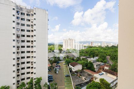 Vista de apartamento à venda com 2 quartos, 53m² em Jacarepaguá, Rio de Janeiro