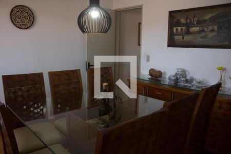 Sala de Jantar de casa para alugar com 3 quartos, 200m² em Jardim Santa Rosa, Taboão da Serra