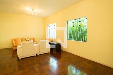 Sala de casa para alugar com 3 quartos, 235m² em Nova Petrópolis, São Bernardo do Campo