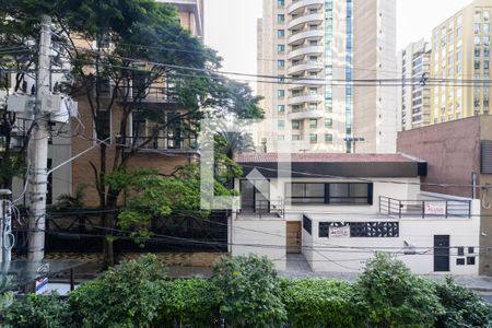 Vista de apartamento à venda com 3 quartos, 168m² em Itaim Bibi, São Paulo