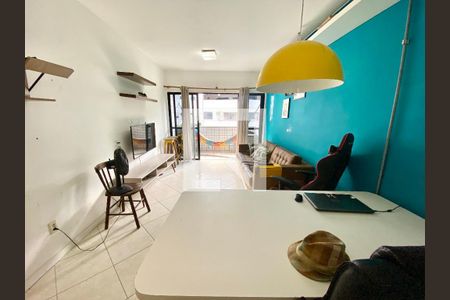 Sala de apartamento para alugar com 2 quartos, 105m² em Área Limite da Bcs Calabar, Salvador