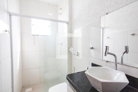 Banheiro da Suite de casa para alugar com 3 quartos, 120m² em Osvaldo Rezende, Uberlândia