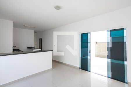 Sala de casa para alugar com 3 quartos, 120m² em Osvaldo Rezende, Uberlândia