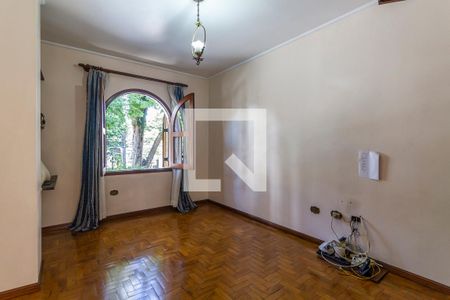 Quarto 1 de casa para alugar com 3 quartos, 400m² em Parque Colonial, São Paulo