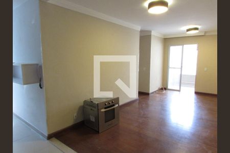 Sala de apartamento à venda com 3 quartos, 69m² em Paraíso do Morumbi, São Paulo