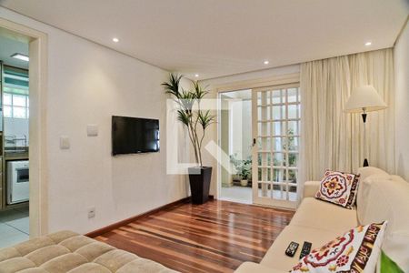 Sala de casa de condomínio à venda com 4 quartos, 150m² em Parque Sao Domingos, São Paulo