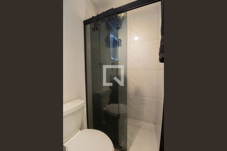 Banheiro  de apartamento à venda com 2 quartos, 55m² em Vargem Pequena, Rio de Janeiro