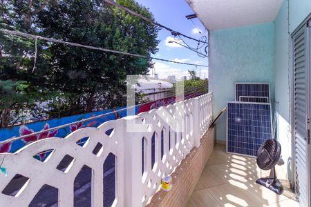 Sacada de casa à venda com 3 quartos, 300m² em Vila Paulo Silas, São Paulo