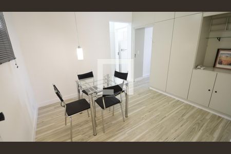 Sala  de apartamento à venda com 1 quarto, 45m² em Botafogo, Campinas