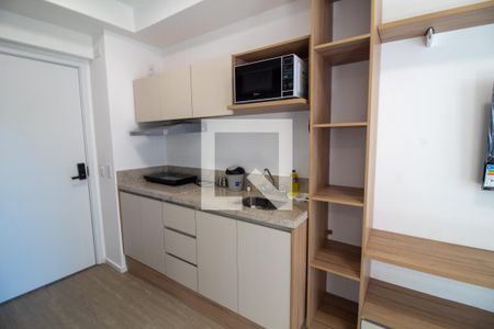 Cozinha de apartamento para alugar com 1 quarto, 29m² em Brooklin Paulista, São Paulo