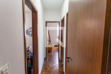 Corredor de apartamento à venda com 3 quartos, 85m² em São Pedro, Belo Horizonte