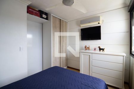 Quarto de apartamento à venda com 1 quarto, 41m² em Passo da Areia, Porto Alegre