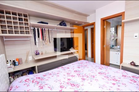 Suíte  de apartamento à venda com 3 quartos, 80m² em Serra, Belo Horizonte