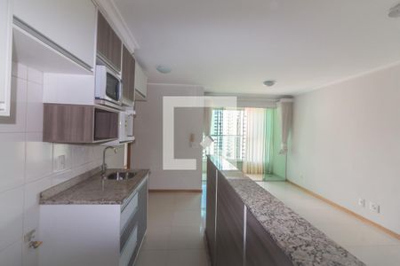 Sala / Cozinha Americana de apartamento para alugar com 2 quartos, 73m² em Sul (águas Claras), Brasília