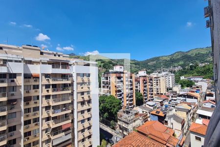 Sala vista de apartamento à venda com 2 quartos, 70m² em Méier, Rio de Janeiro