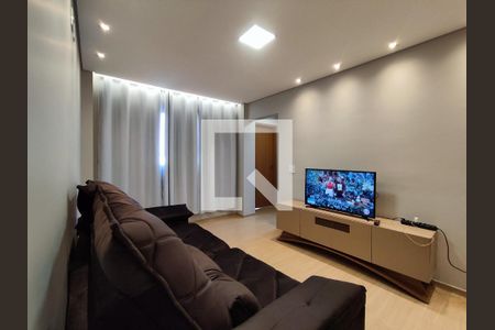 Sala de apartamento à venda com 2 quartos, 48m² em Nacional, Contagem