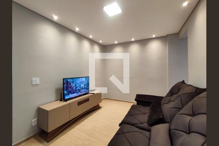 Sala de apartamento à venda com 2 quartos, 48m² em Nacional, Contagem