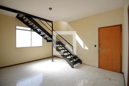Sala de apartamento à venda com 4 quartos, 120m² em Cachoeirinha, Belo Horizonte