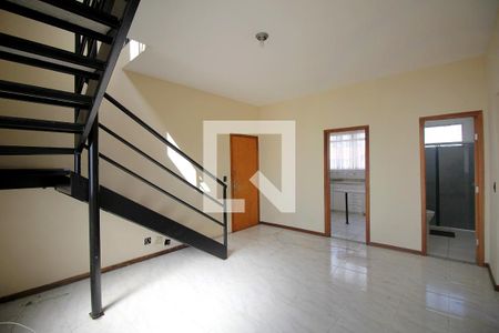 Sala de apartamento à venda com 4 quartos, 120m² em Cachoeirinha, Belo Horizonte