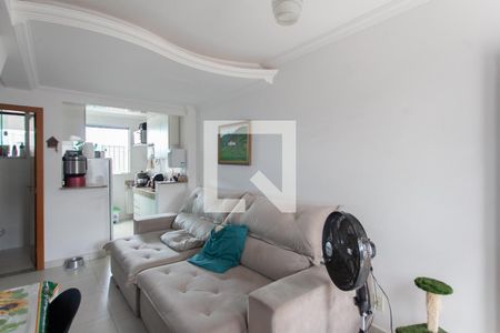 Sala de casa à venda com 2 quartos, 78m² em Santa Mônica, Belo Horizonte