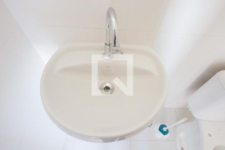 Banheiro de apartamento para alugar com 1 quarto, 25m² em Jardim Mirante, São Paulo