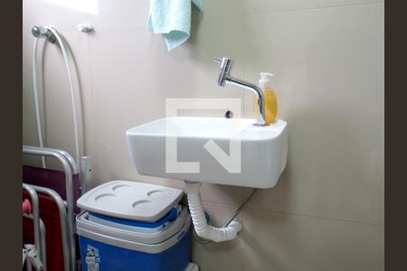 Banheiro Quarto 1 - Cuba de casa para alugar com 2 quartos, 50m² em Vila Brasilândia, São Paulo