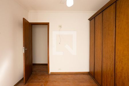 Quarto 1 de casa para alugar com 3 quartos, 270m² em Vila Carrão, São Paulo
