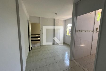 Sala de apartamento à venda com 2 quartos, 46m² em Praia da Bandeira, Rio de Janeiro