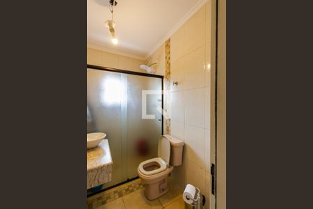 Banheiro de casa à venda com 2 quartos, 196m² em Vila Francisco Matarazzo, Santo André