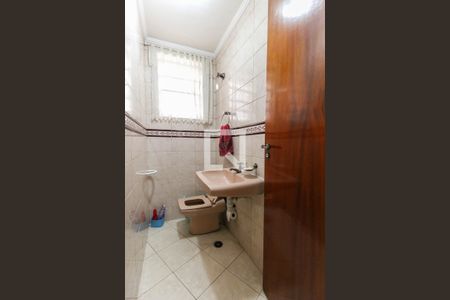 Lavabo de casa para alugar com 3 quartos, 180m² em Vila Invernada, São Paulo