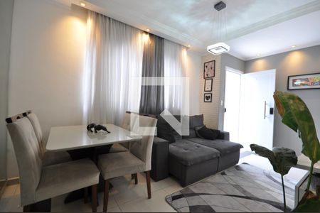 Sala de casa de condomínio à venda com 2 quartos, 72m² em Vila Nilo, São Paulo