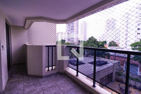 Sacada de apartamento à venda com 4 quartos, 120m² em Tatuapé, São Paulo