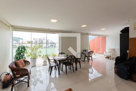 Cobertura de apartamento à venda com 3 quartos, 232m² em Grajaú, Rio de Janeiro