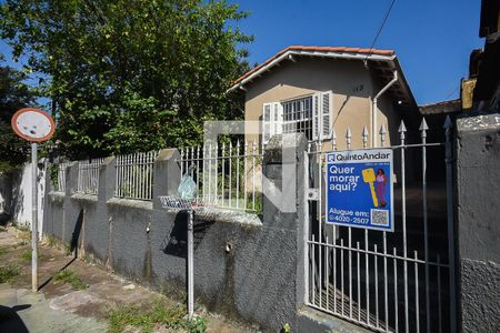 Casa à venda com 200m², 2 quartos e sem vaga Casa à venda com 200m², 2 quartos e sem vagaFachada