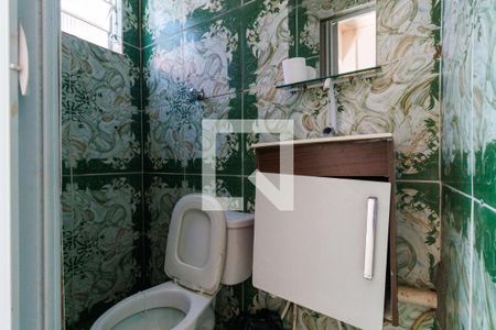 Banheiro de casa para alugar com 1 quarto, 48m² em Jardim Ana Maria, São Paulo