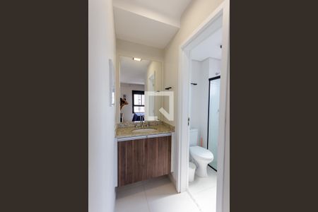Banheiro de apartamento à venda com 1 quarto, 44m² em Campestre, Santo André