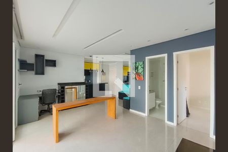 Sala de apartamento à venda com 2 quartos, 70m² em Vila Anastácio, São Paulo