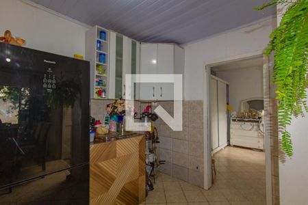 Cozinha 1 de casa à venda com 4 quartos, 80m² em Niterói, Canoas