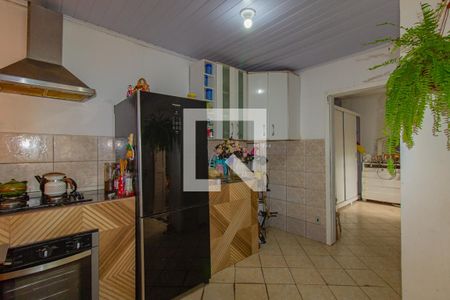 Cozinha 1 de casa à venda com 4 quartos, 80m² em Niterói, Canoas