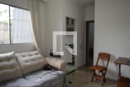 Sala de apartamento à venda com 2 quartos, 54m² em Centro, Contagem