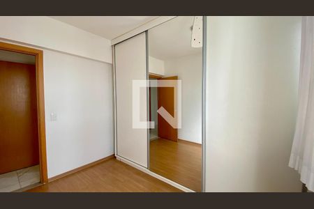 Quarto 2 de apartamento para alugar com 3 quartos, 98m² em Nova Suíça, Belo Horizonte