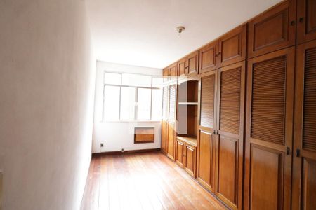 Quarto 2 de casa à venda com 3 quartos, 270m² em Jardim Carioca, Rio de Janeiro