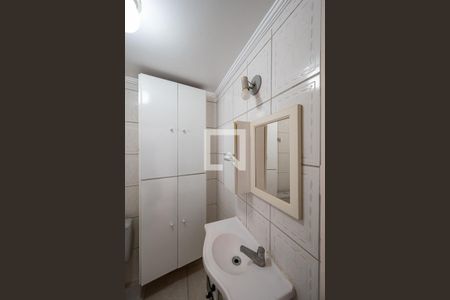 Banheiro Social de apartamento para alugar com 1 quarto, 42m² em Bosque da Saúde, São Paulo