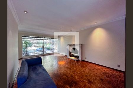 Sala de casa à venda com 3 quartos, 380m² em Campo Belo, São Paulo