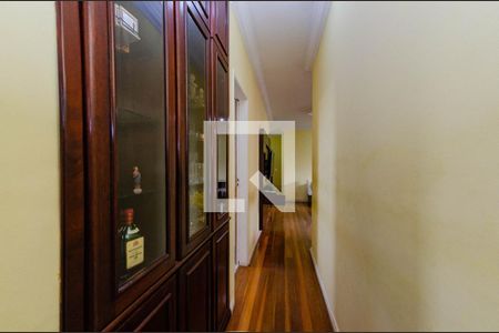 Corredor de apartamento à venda com 4 quartos, 120m² em Estoril, Belo Horizonte