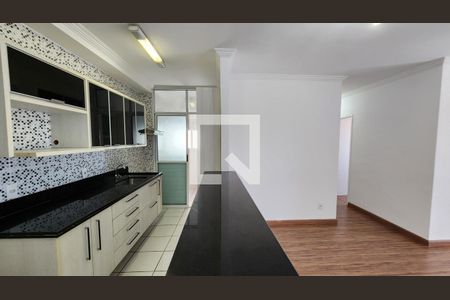 Sala  de apartamento para alugar com 3 quartos, 83m² em Retiro, Jundiaí