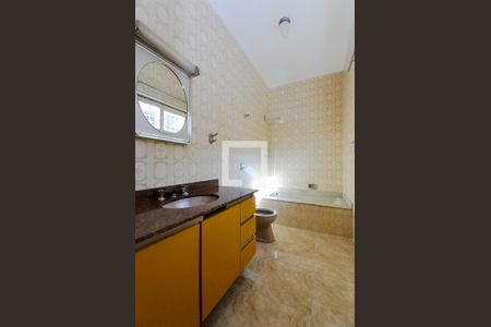 Banheiro da Suíte de casa para alugar com 2 quartos, 240m² em Jardim Vera, Guarulhos