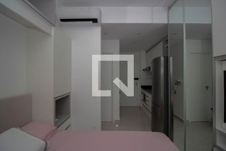 Sala/Quarto de kitnet/studio à venda com 1 quarto, 26m² em Cerqueira César, São Paulo
