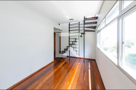 Sala de apartamento para alugar com 2 quartos, 123m² em Serra, Belo Horizonte